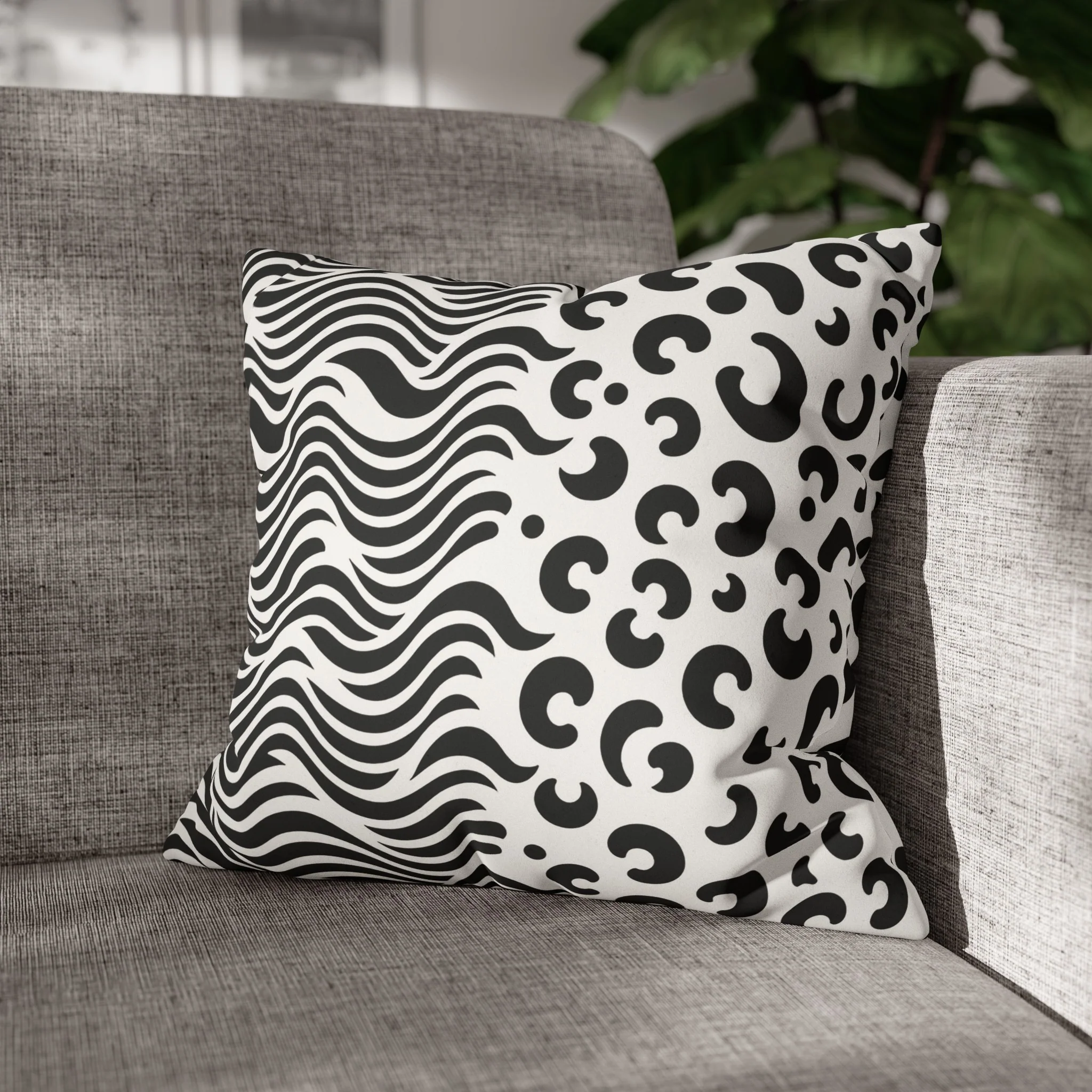 Is that a Cheetah Double Sided Cushion? - Image 17