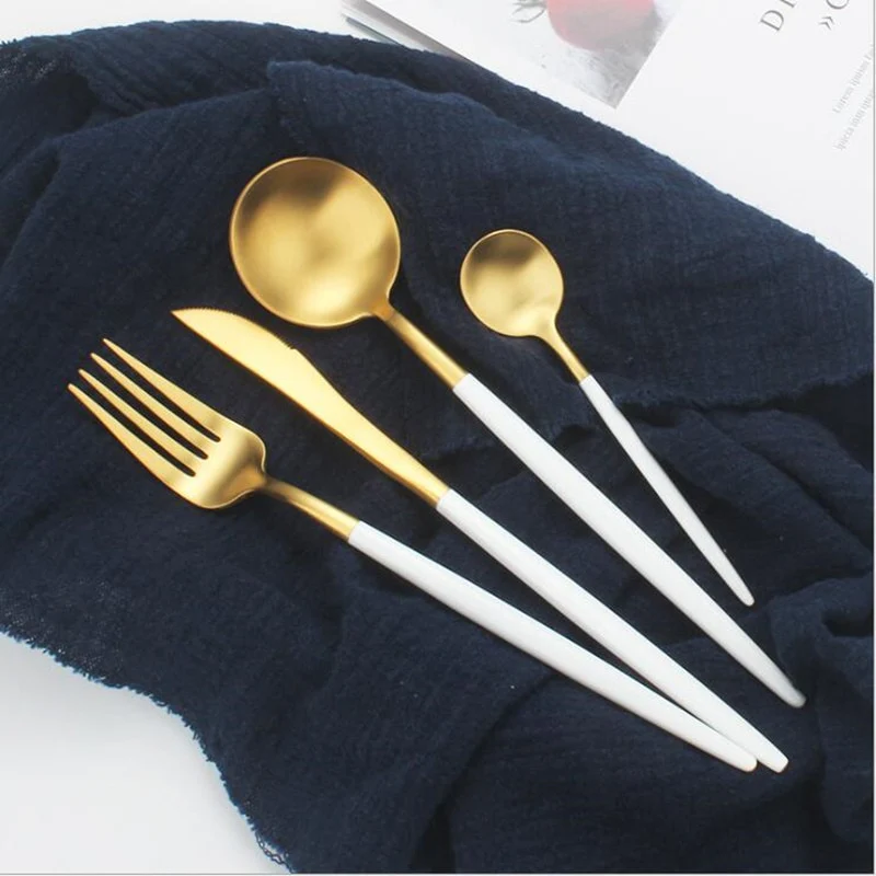 Luxe Ivory and Gold Porcelain Dinnerware Set - Image 5